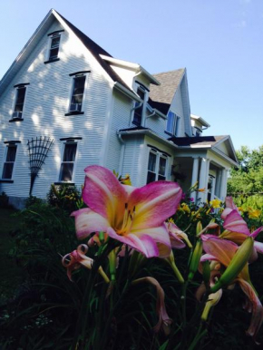  B&B Hillhouse  Кноультон